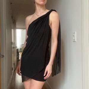 Alice + Olivia Black One-Shoulder Dress